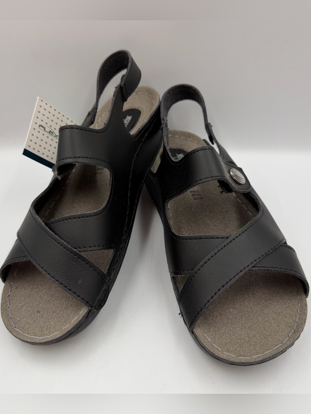 Flexus by Spring Step Ellamaria Black Sandal Flat Women 8.5 Faux Leather Comfort